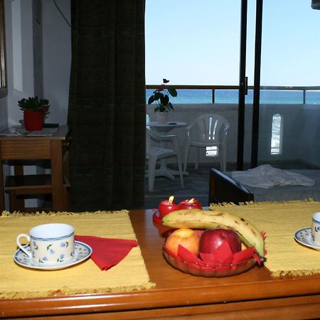 Blue Bay Apartments Херсонісос Екстер'єр фото